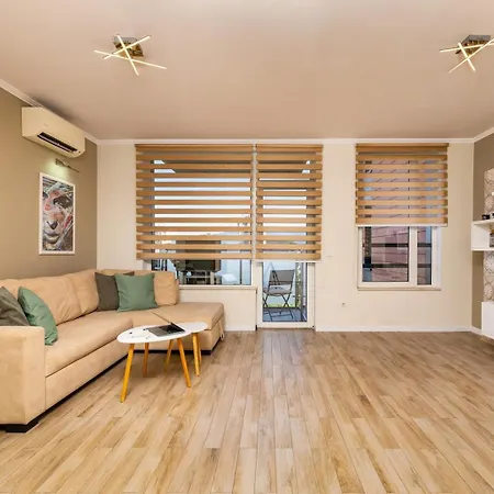 Royal 1 Bedroom In Highest Floor Apartmán