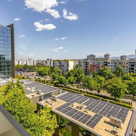 Royal 1 Bedroom In Highest Floor Plovdiv